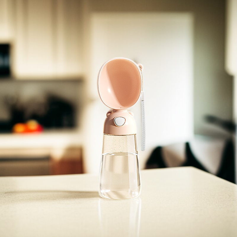 Przenośna butelka na wodę dla zwierząt domowych