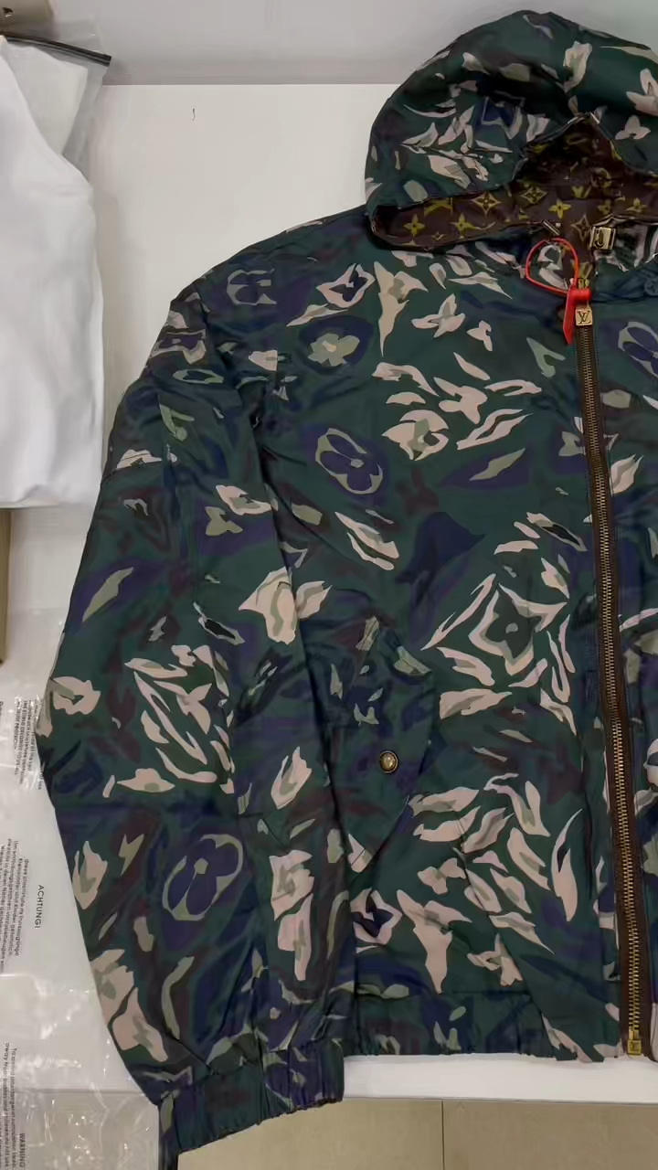 Clothes Quality Check