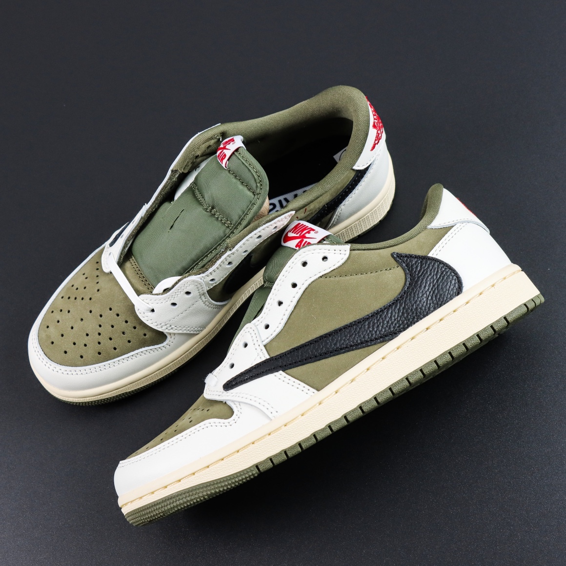 LJR Travis Scott x Air Jordan 1 Low 
"Medium Olive"  Travis Scott LJR