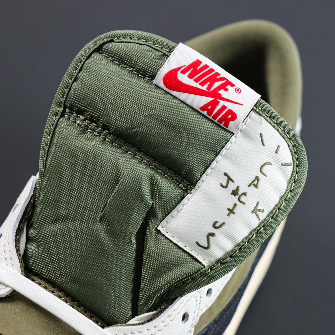 LJR Batch-Travis Scott x Air Jordan 1 Low "Medium Olive" DZ4137-106