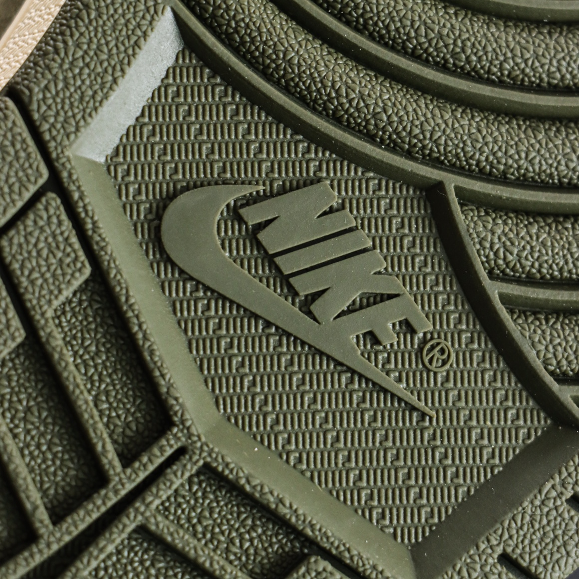 LJR Batch-Travis Scott x Air Jordan 1 Low "Medium Olive" DZ4137-106