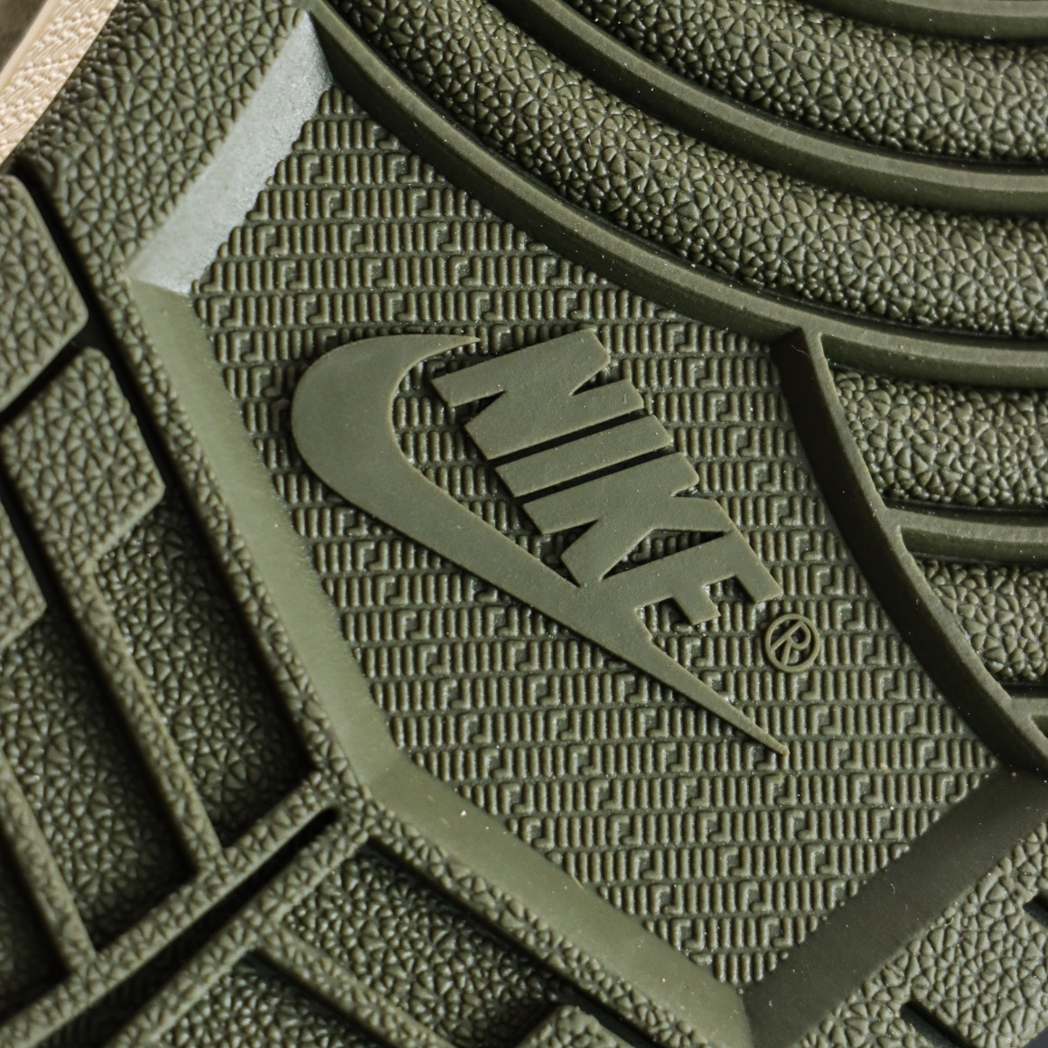 LJR Batch-Travis Scott x Air Jordan 1 Low "Medium Olive" DZ4137-106