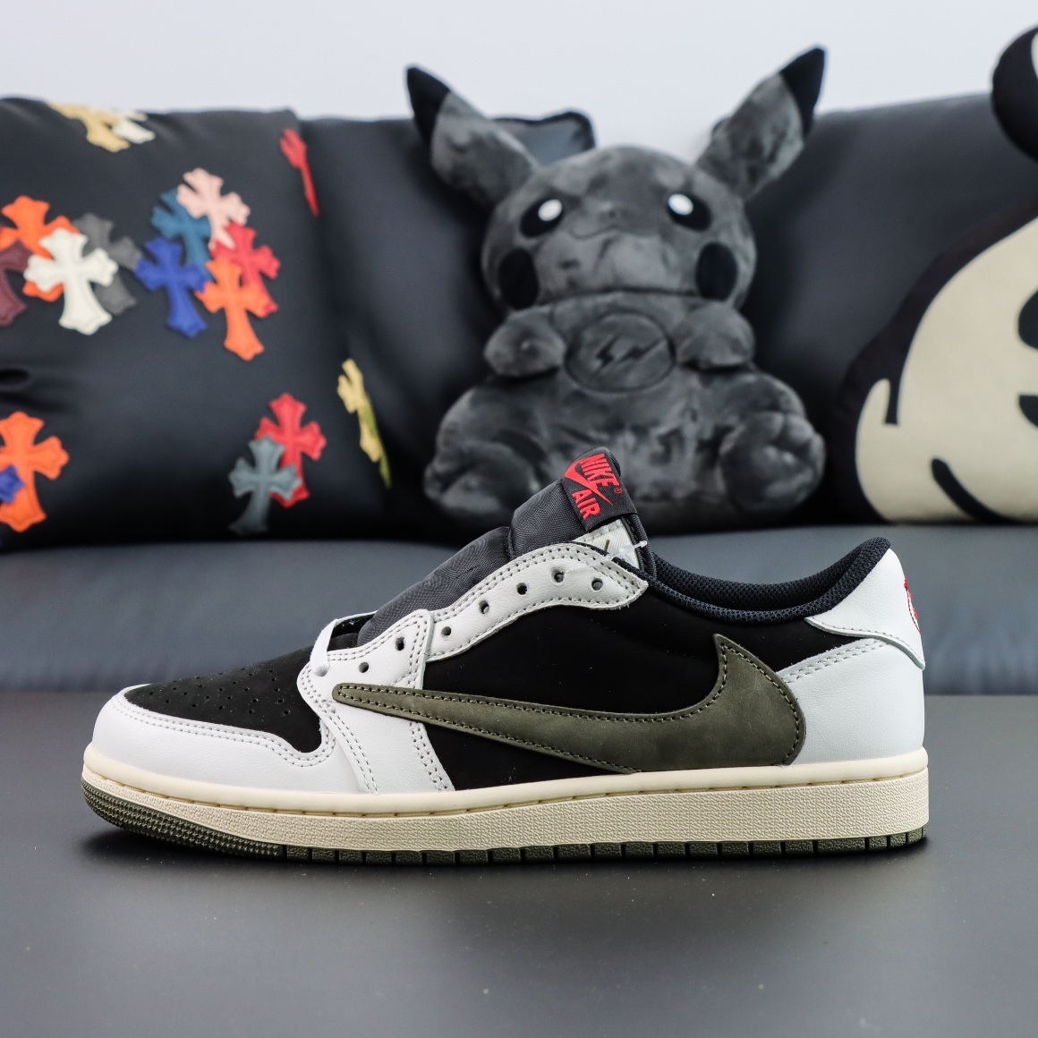 LJR Batch-Travis Scott x Air Jordan 1 Low "Medium Olive" DZ4137-106