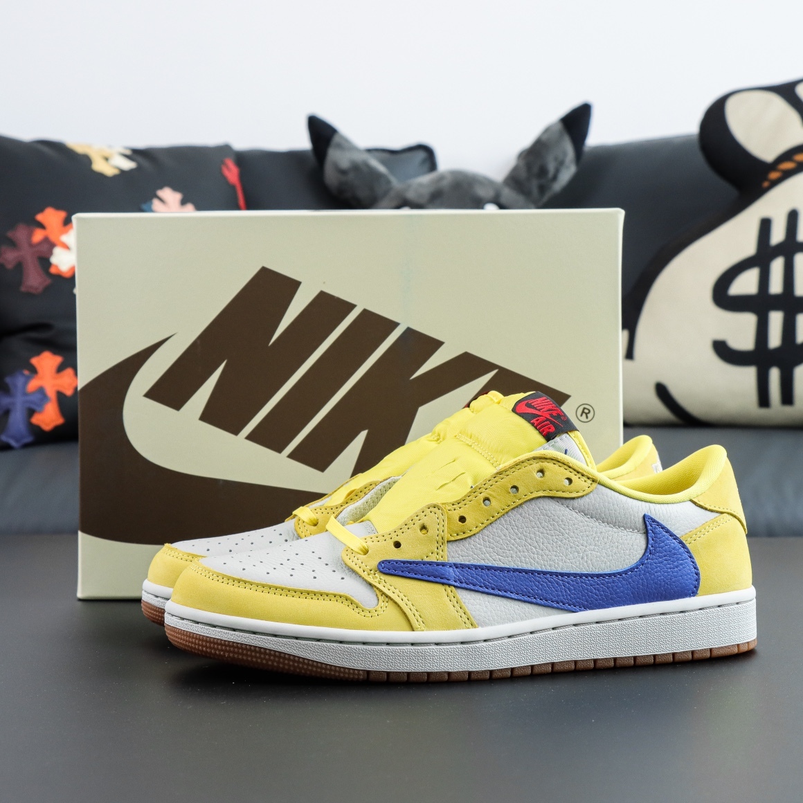 LJR Batch-Travis Scott x Air Jordan 1 Low "Canary Yellow" DZ4137-700