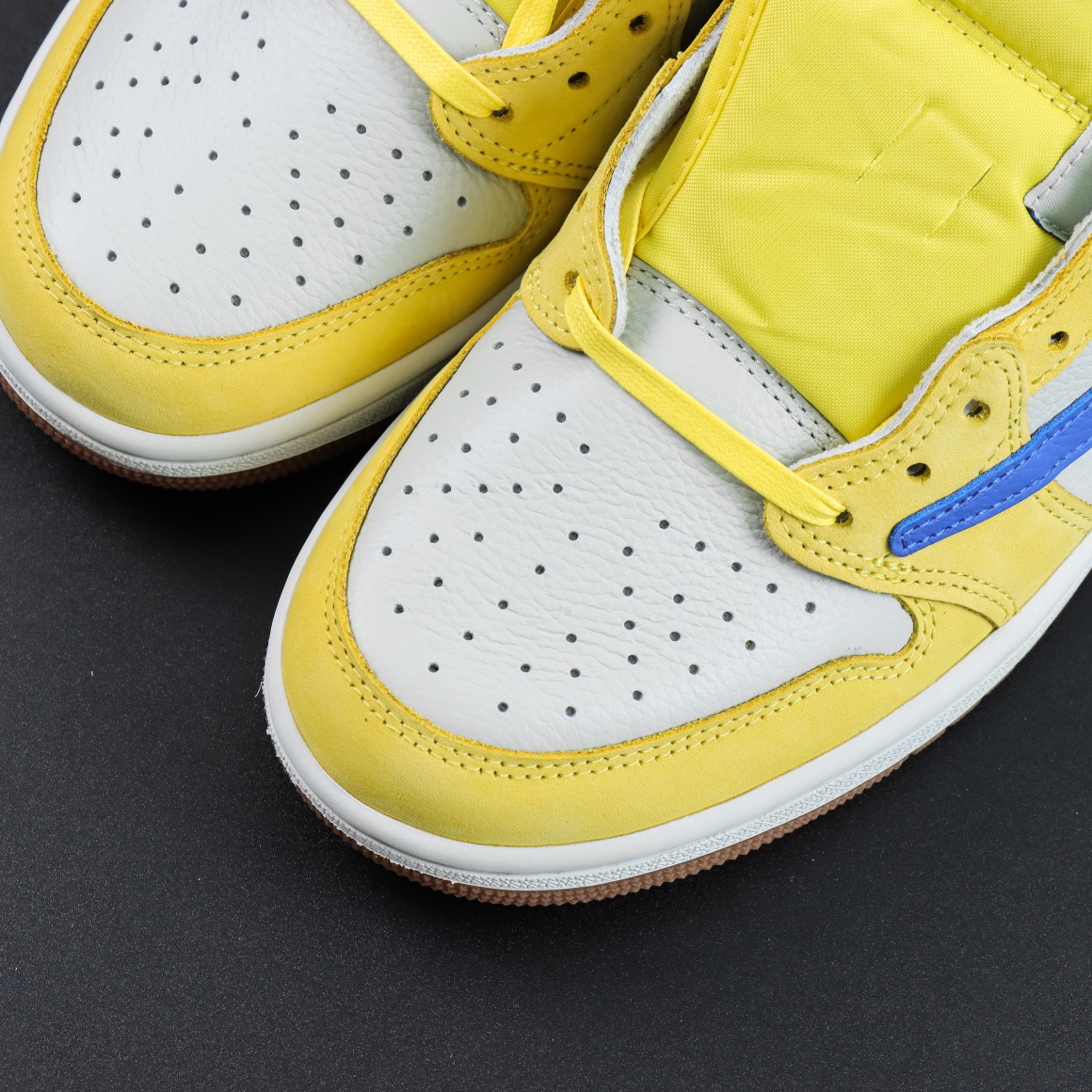 LJR Batch-Travis Scott x Air Jordan 1 Low "Canary Yellow" DZ4137-700