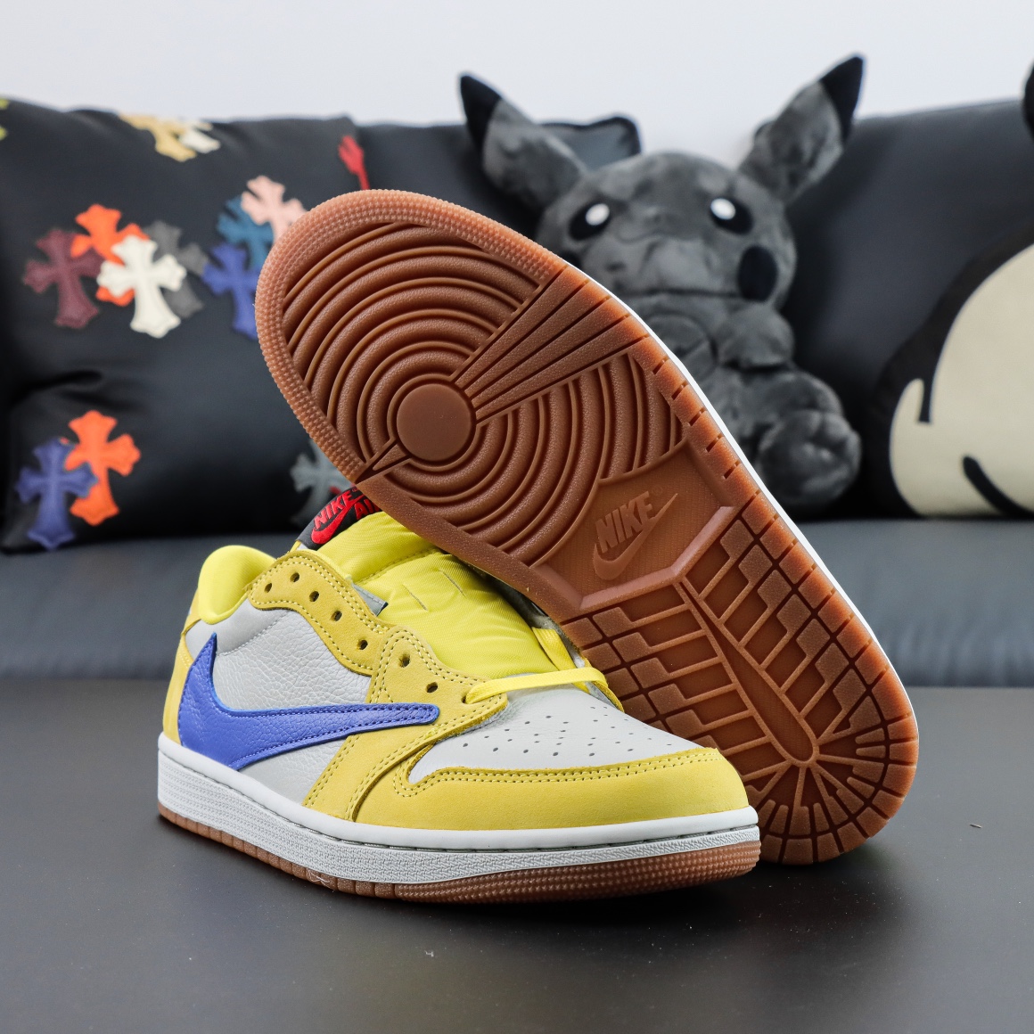 LJR Batch-Travis Scott x Air Jordan 1 Low "Canary Yellow" DZ4137-700
