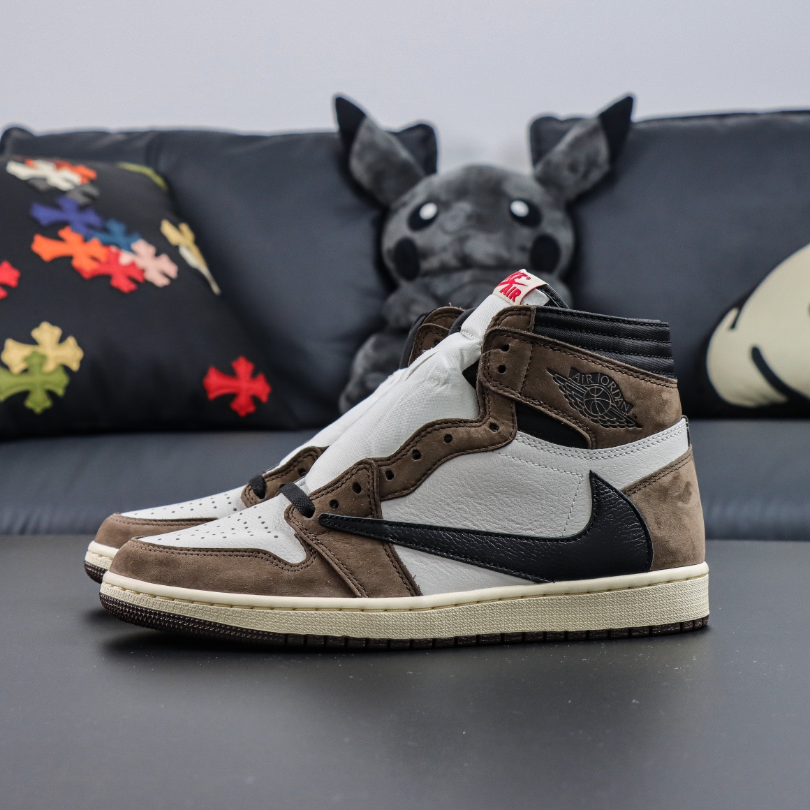 LJR Batch-Travis Scott x Air Jordan 1 High Og Ts Sp "Mocha" CD4487-100