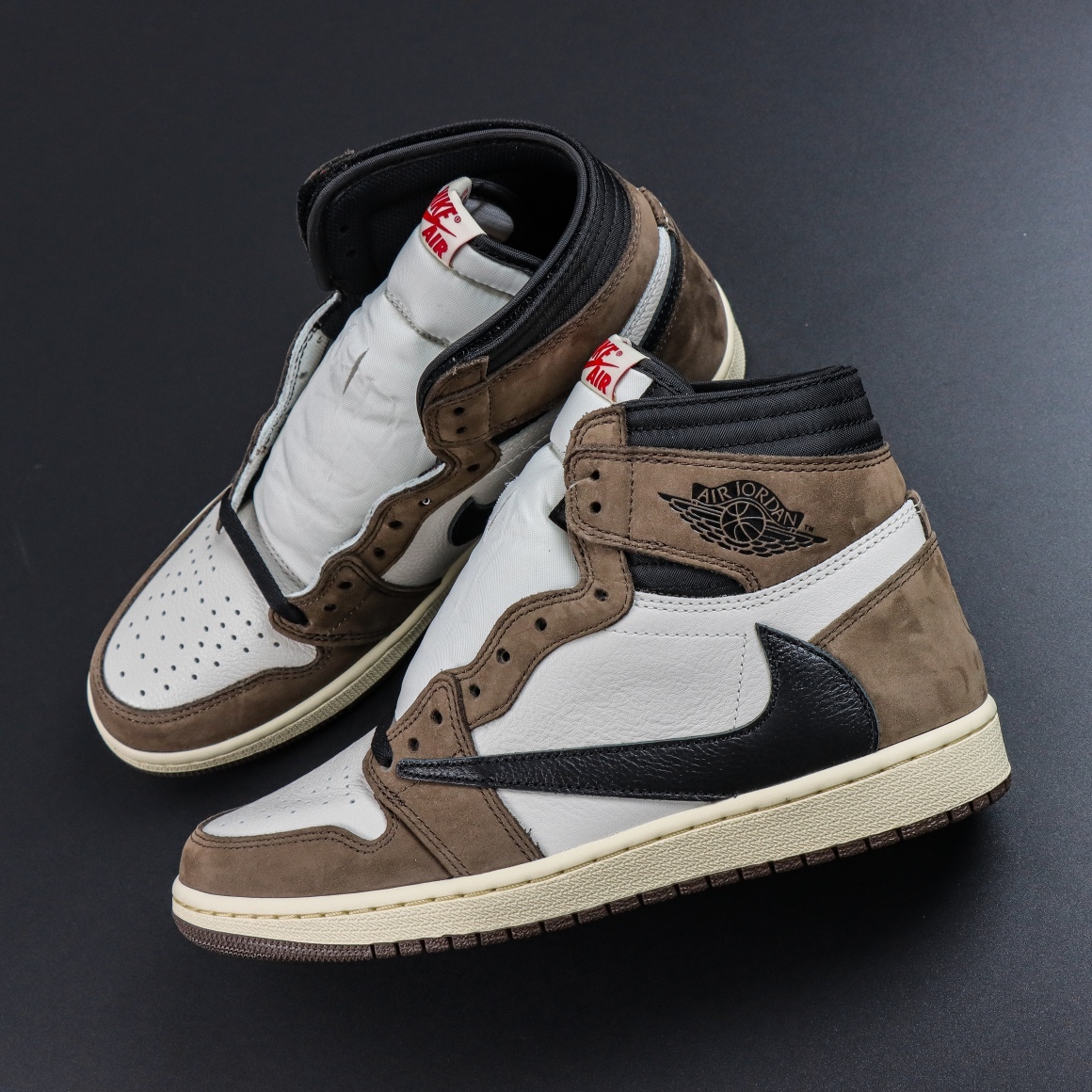 LJR Batch-Travis Scott x Air Jordan 1 High Og Ts Sp "Mocha" CD4487-100