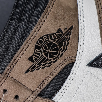 LJR Batch-Travis Scott x Air Jordan 1 High Og Ts Sp "Mocha" CD4487-100