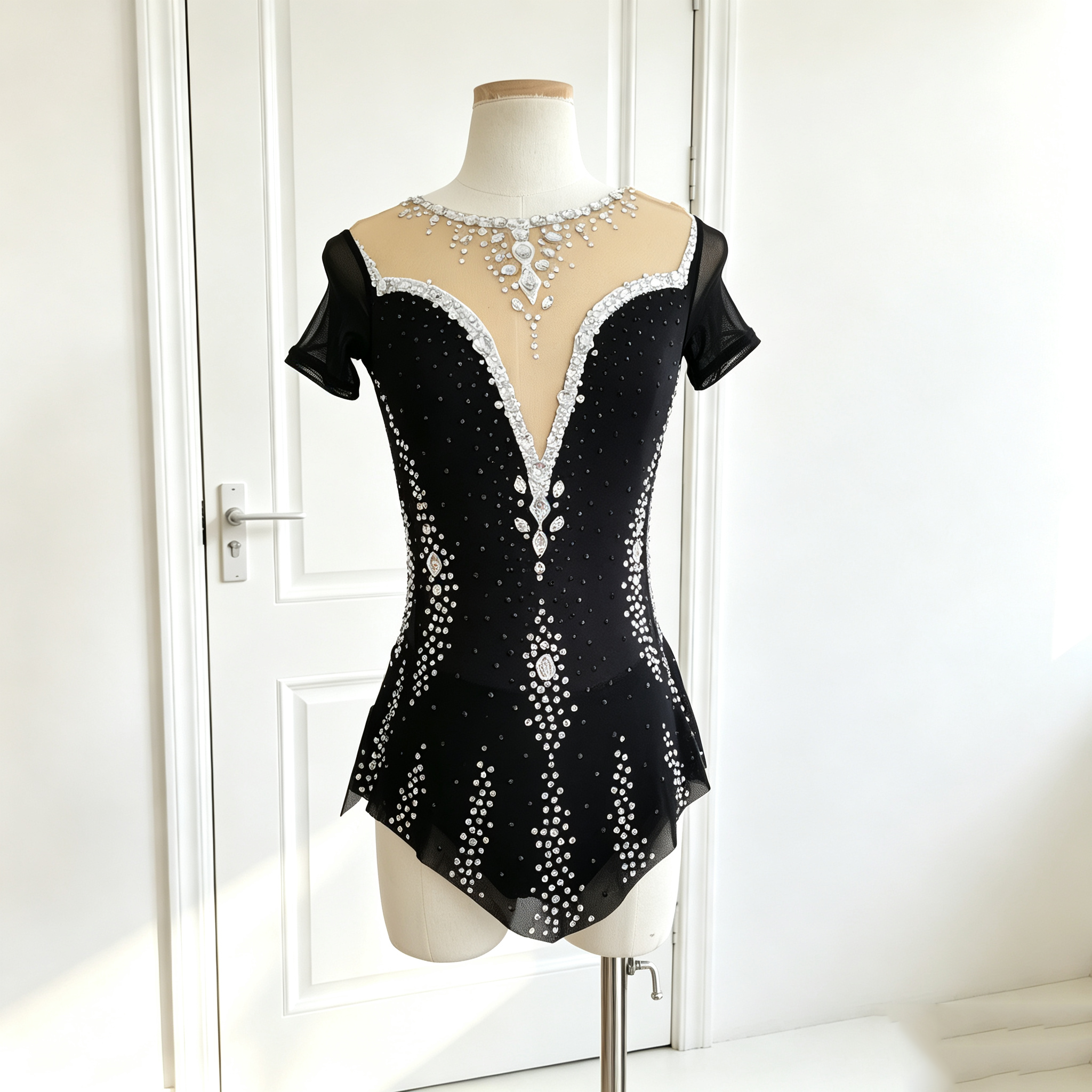 JoyCan Rhythmic Gymnastics Leotards BD3411 | Black Crystal Competition Gymnastics Costume