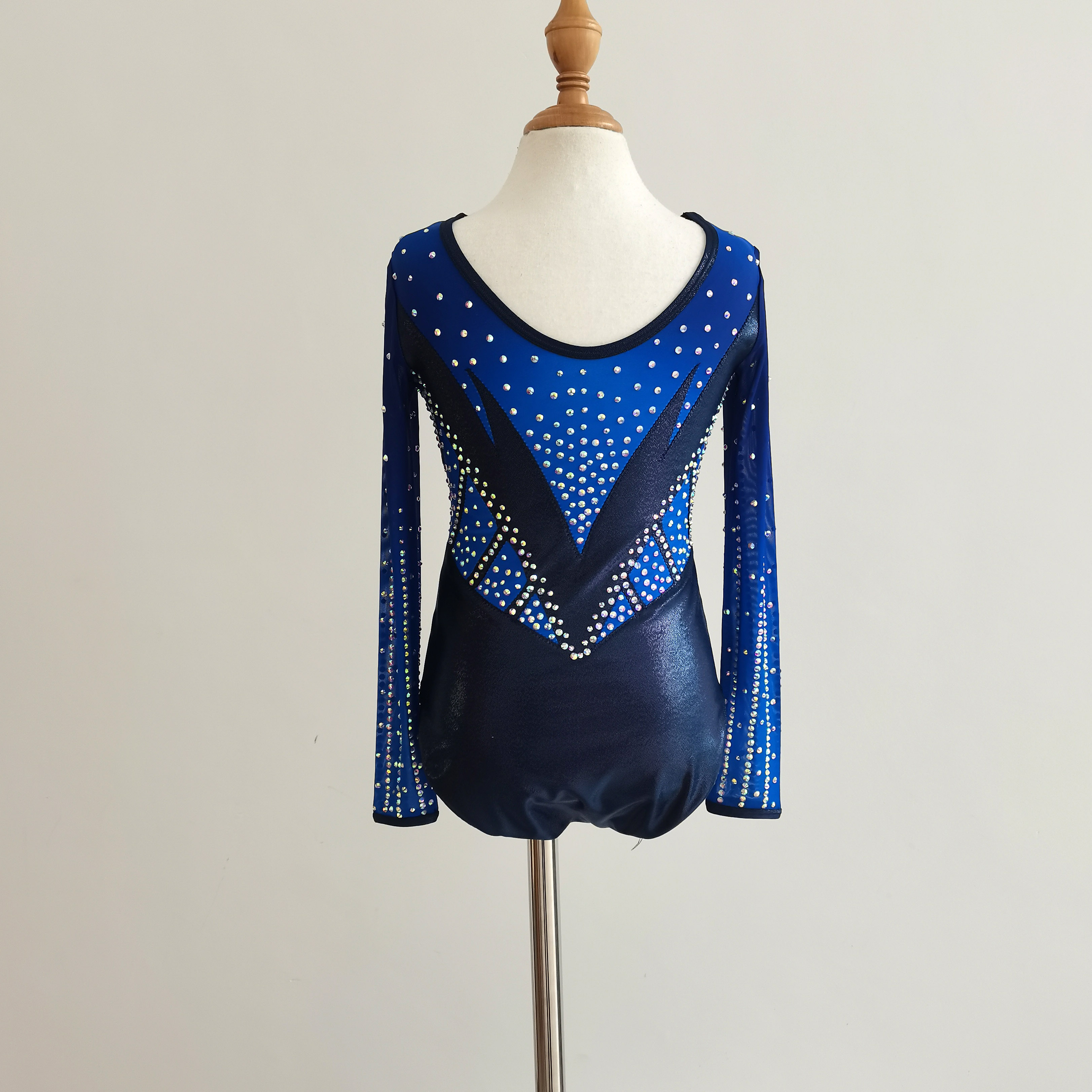 Gymnastics Rhythmic JC381