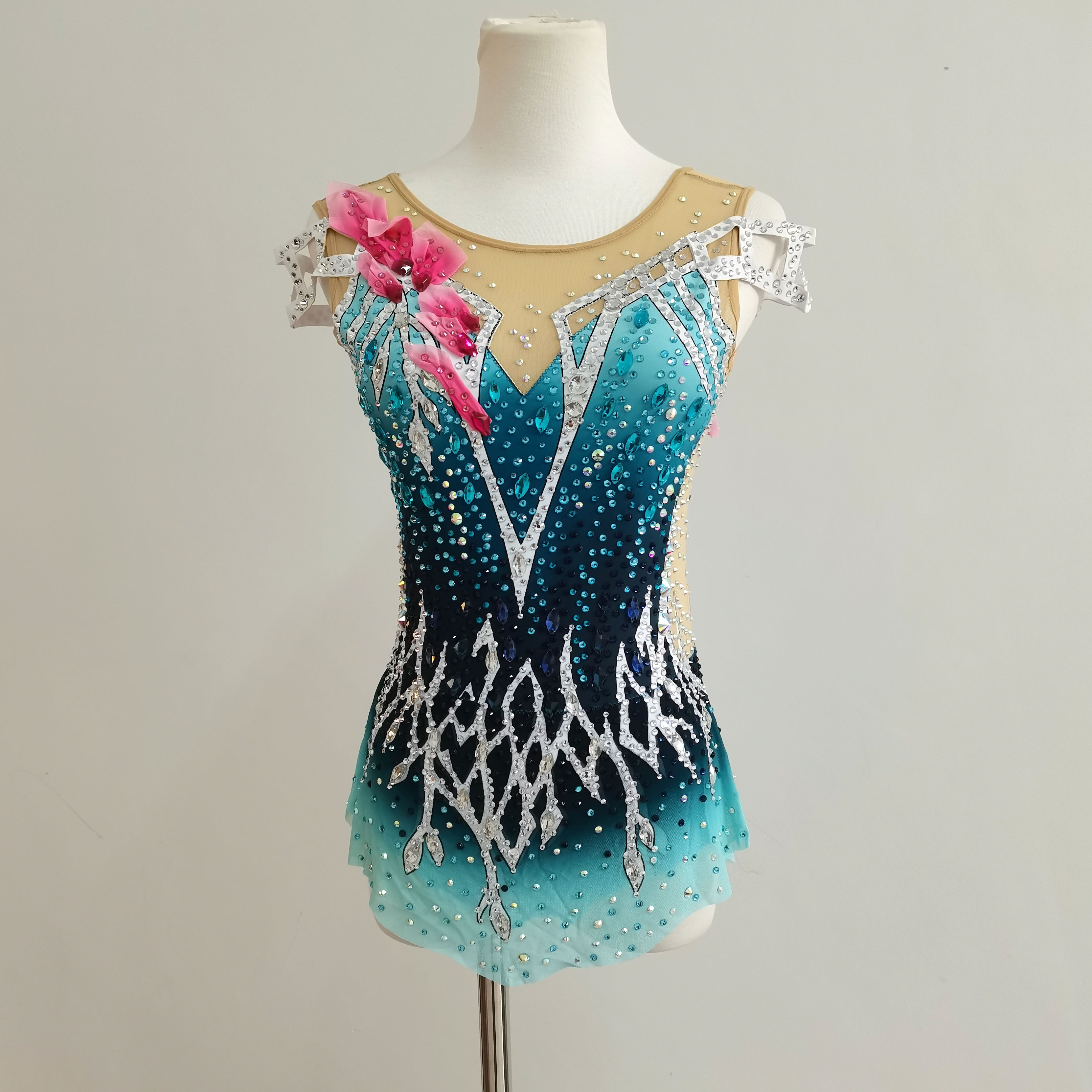 Gymnastics Rhythmic JC375