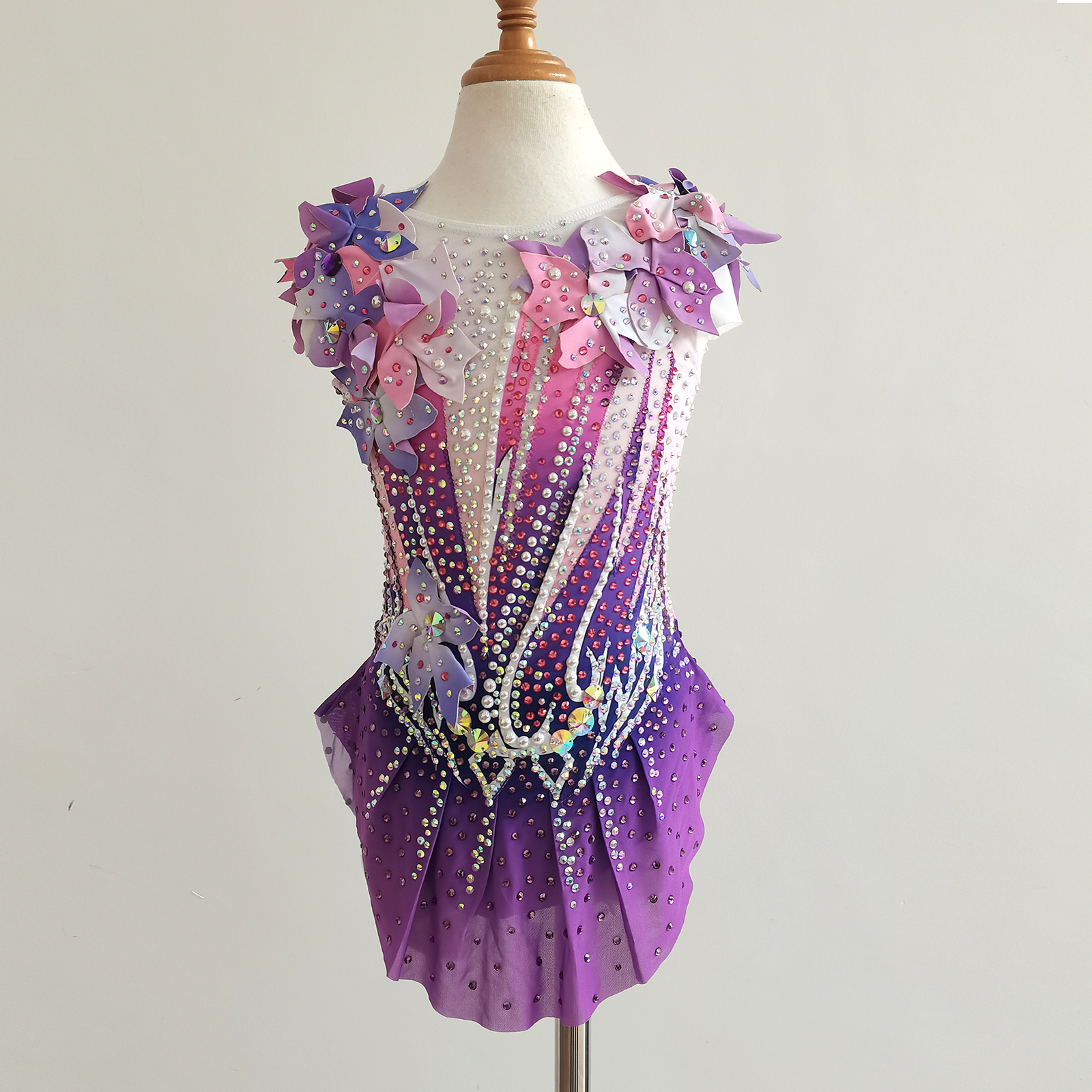 Rhythmic Gymnastics JD1041