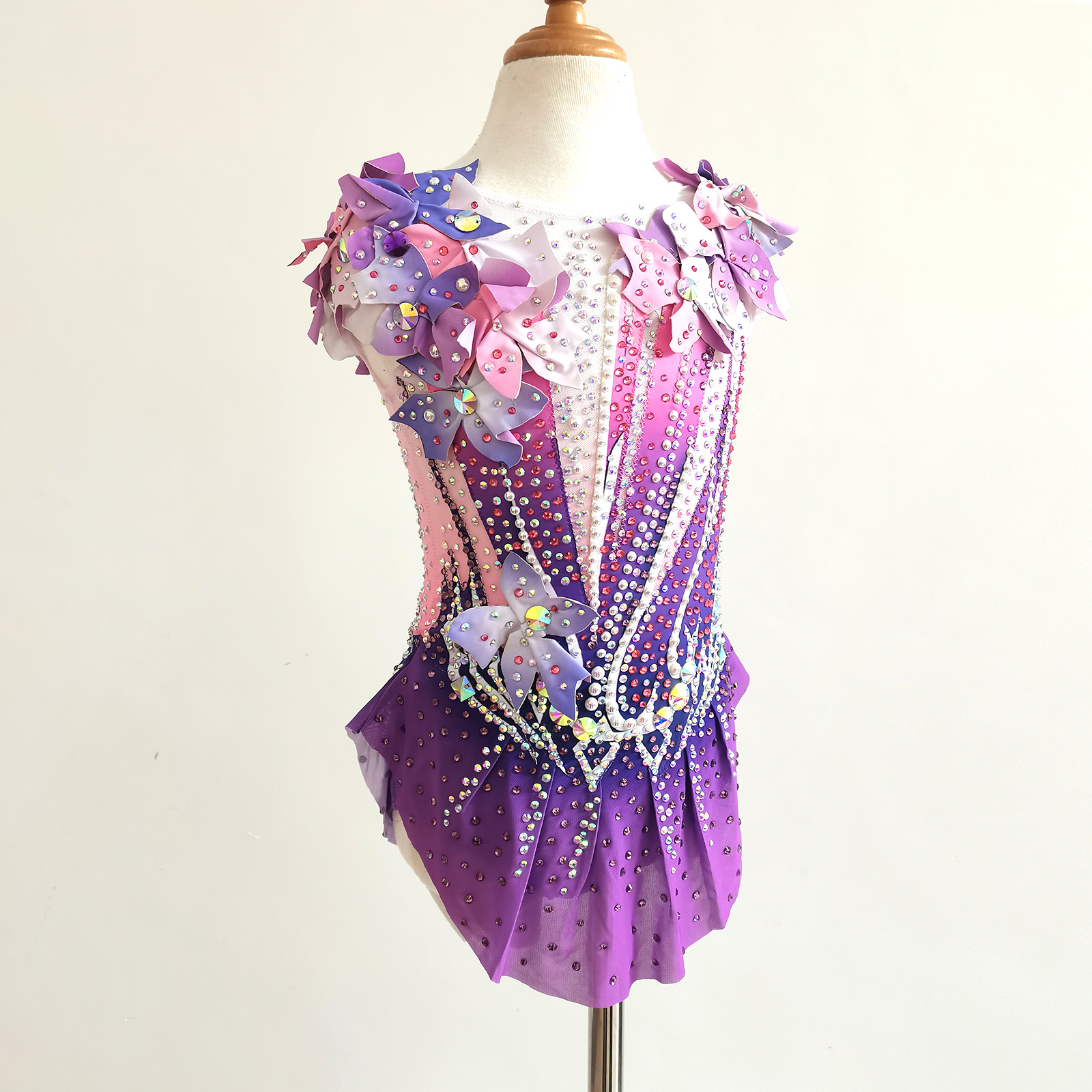 Rhythmic Gymnastics JD1041