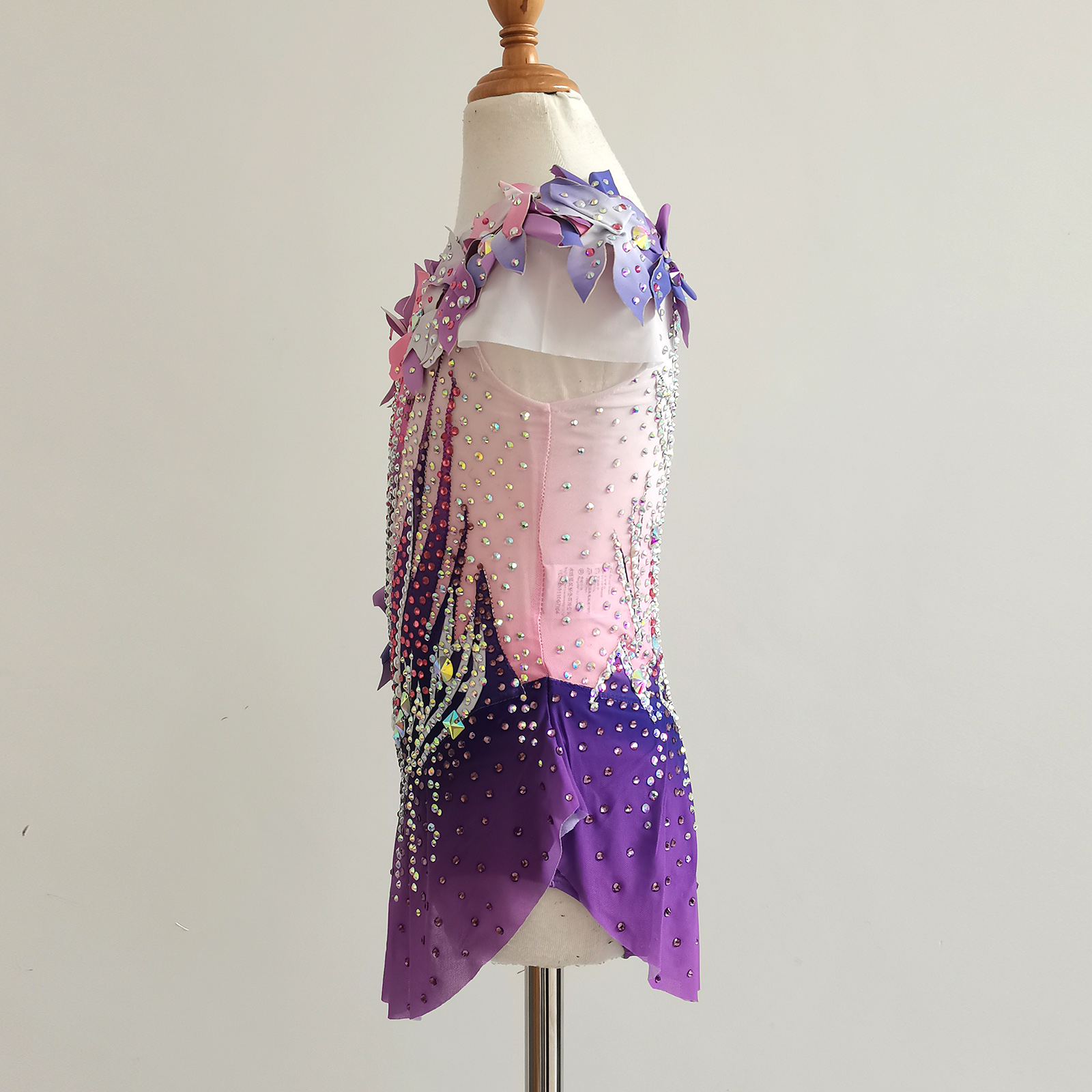 Rhythmic Gymnastics JD1041