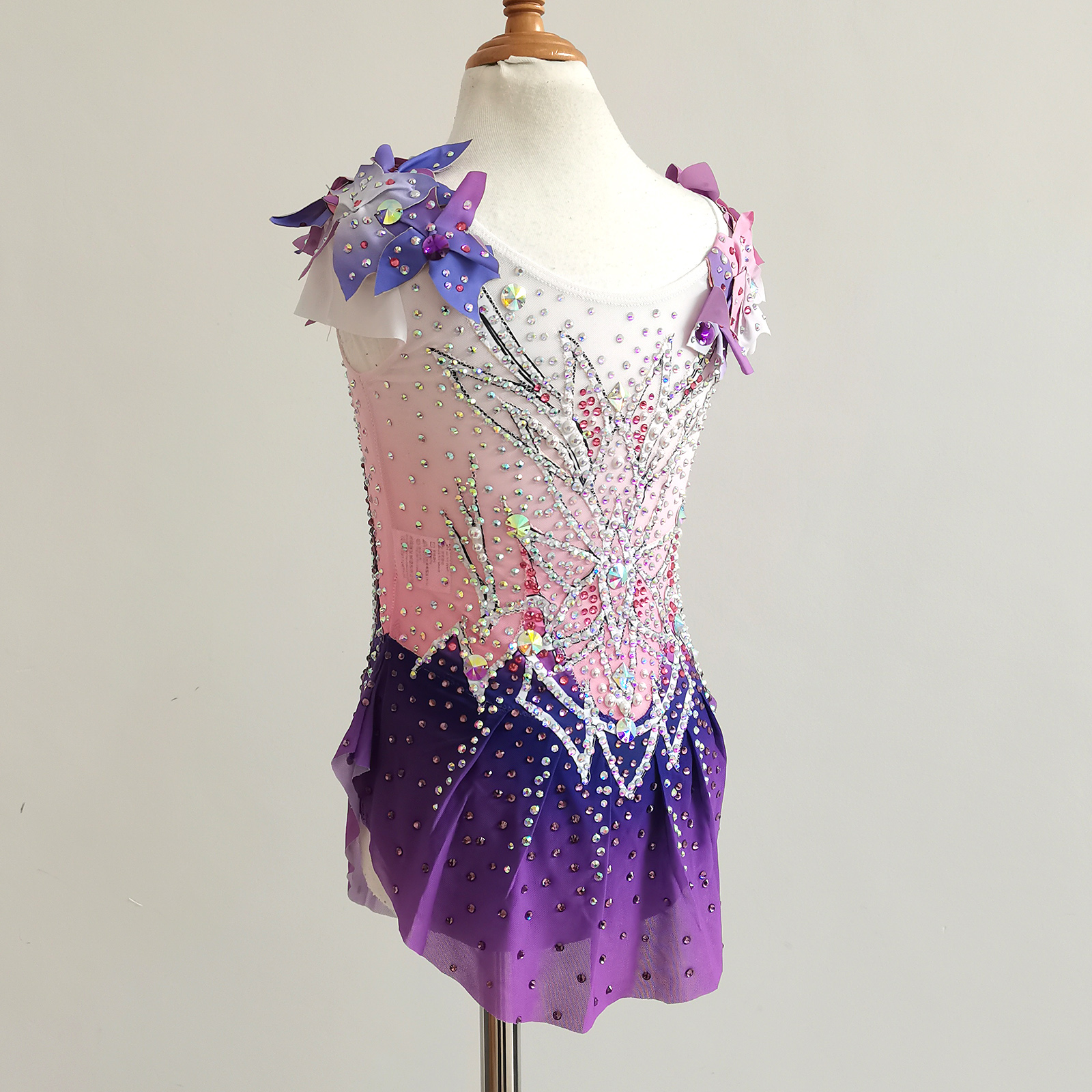 Rhythmic Gymnastics JD1041