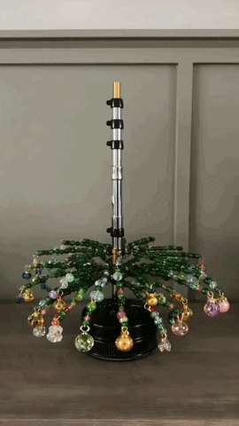 Creating a seasonal beaded tree