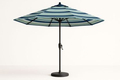 Outdoor Striped Patio Umbrella with 2.7 m Polyester Canopy and Crank Handle-Sandviewsy