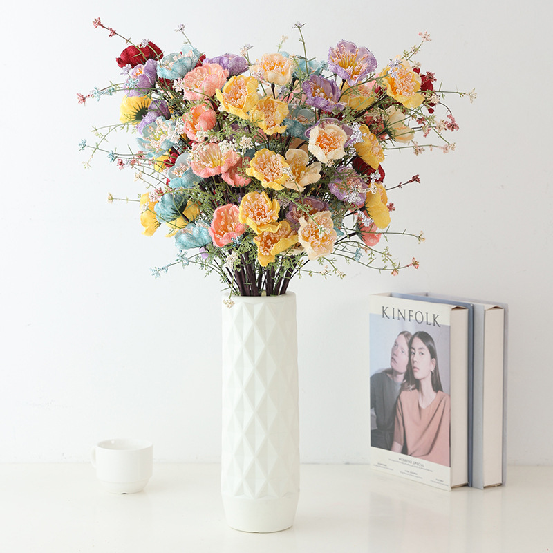 Nie verblassender künstlicher Blumenstrauß