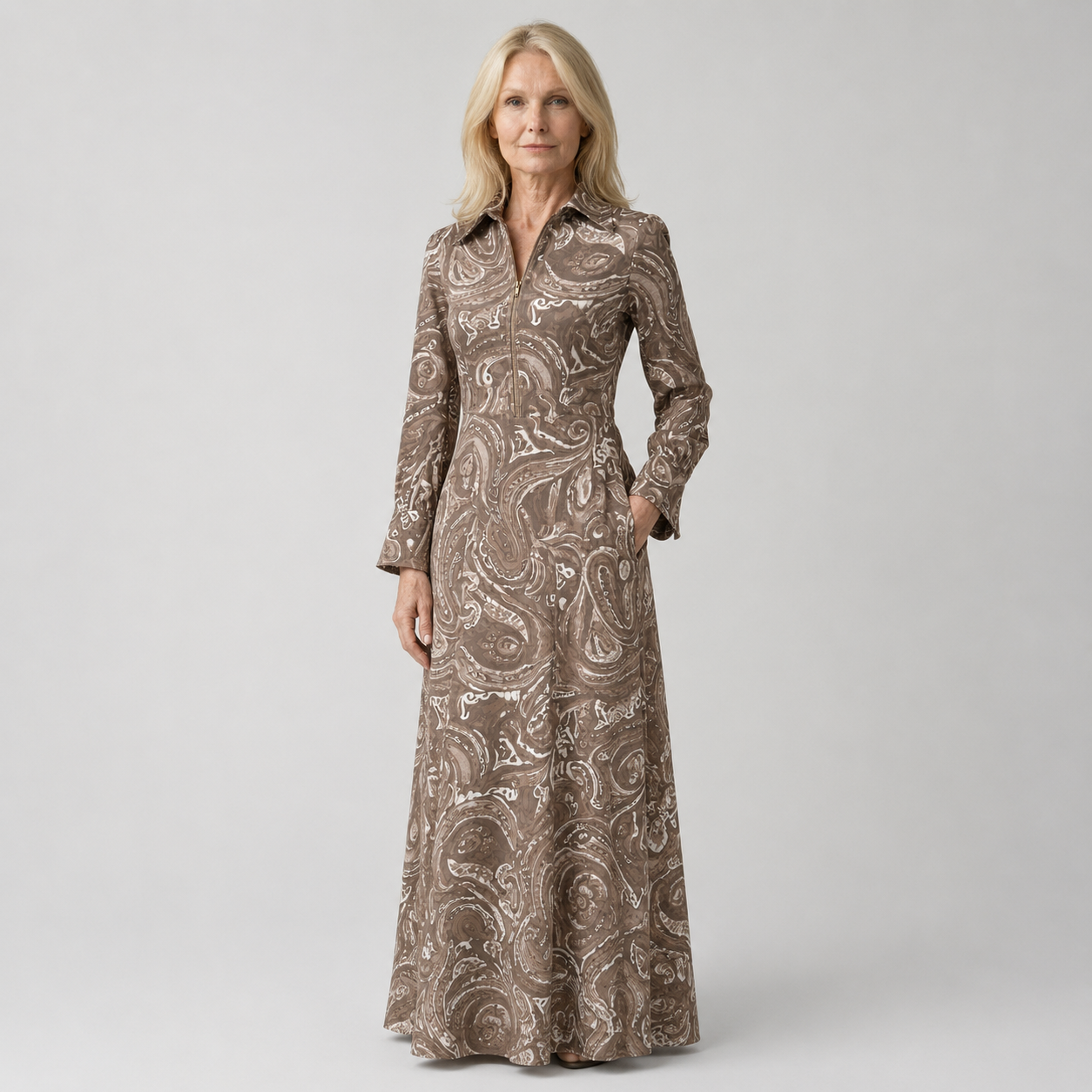 Elegant Vintage Maxi Dress with Paisley Pattern and Zipper