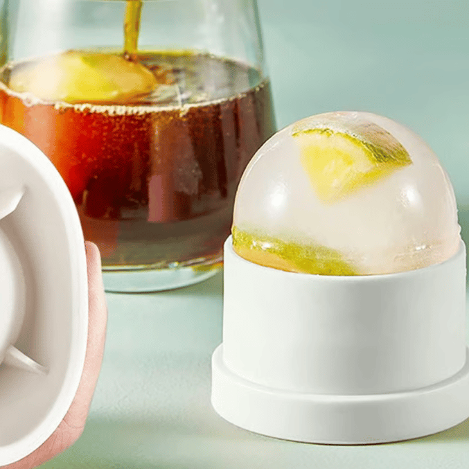 🧊 Forma na ledové koule – pro whisky, koktejly a bourbon 🧉