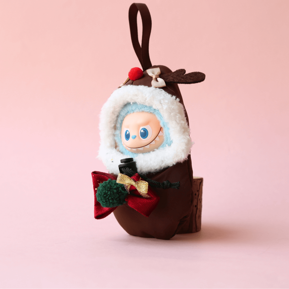 Fluffy Christmas Sleeping Bag For labubu 4.0 - pin for love