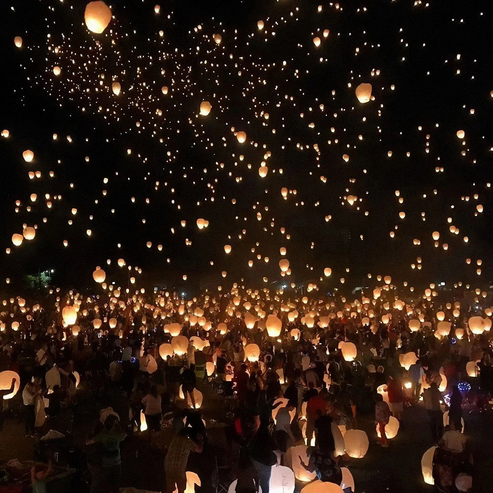 20 White Chinese Paper Sky Lanterns