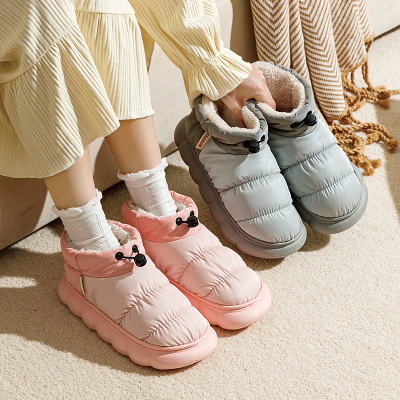 【🔥Nu ratați 60% reducere astăzi】 Cizme de iarnă din bumbac, căptușeală din lână + impermeabile, confortabile, precum mersul pe nori