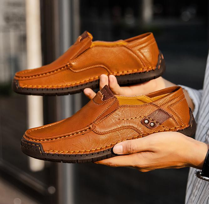 🎁Ultima zi pentru a te bucura de o reducere de 40%, nu o rata! ⏰Fabricați din piele de vițel australiană🐂Suport pentru picioare - ameliorează durerea de picioare✅Impermeabili și antiderapanți, confortabili la mers✅Eleganți și versatili.