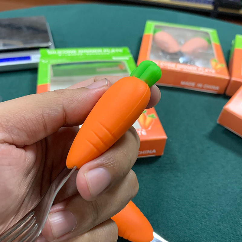 Carrot-Shaped Fork & Spoon