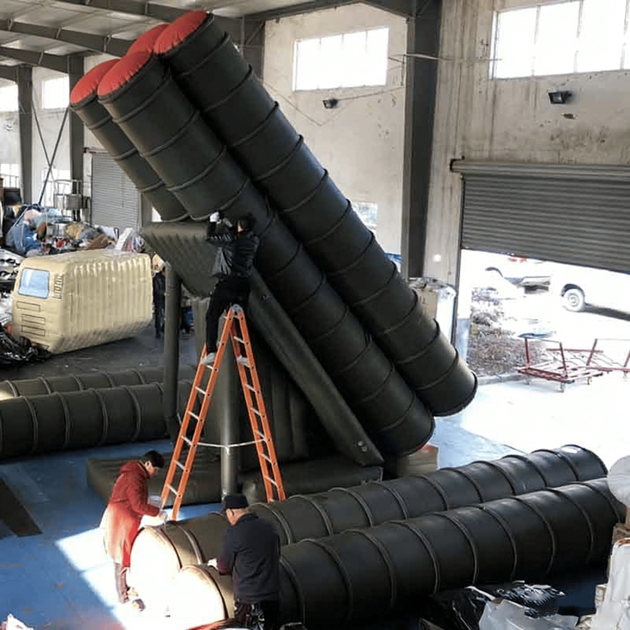 1:1 inflatable model