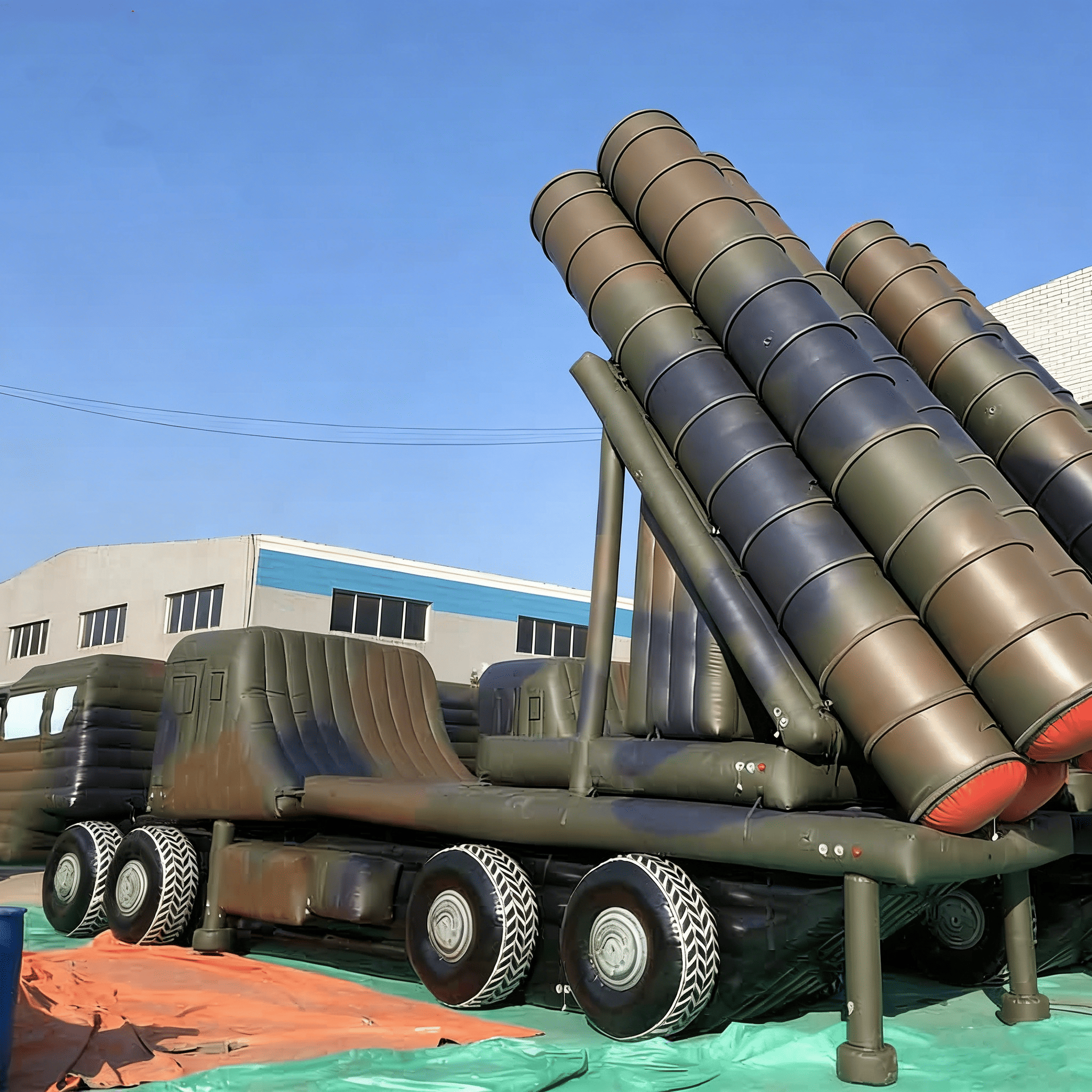 1:1 inflatable model