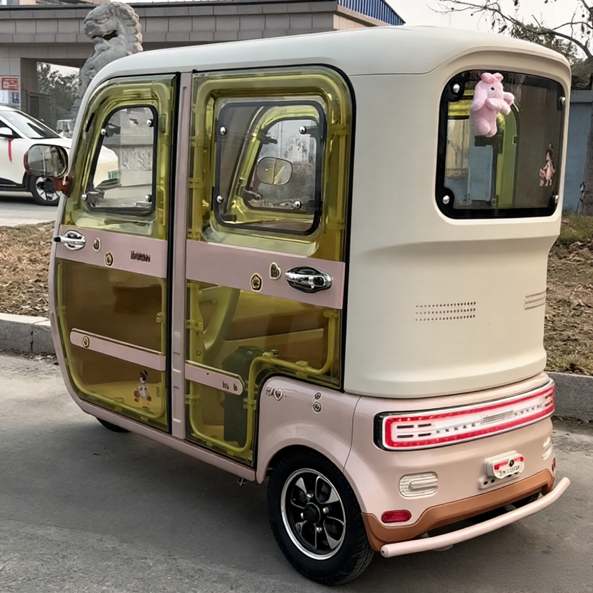 Leisure and vacation electric tricycle