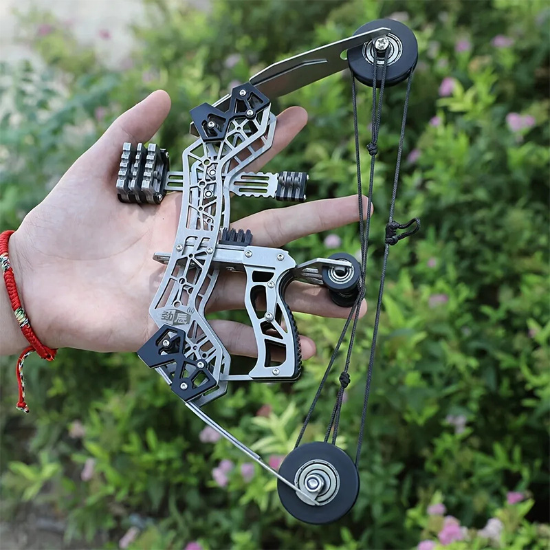 Mini compound bow