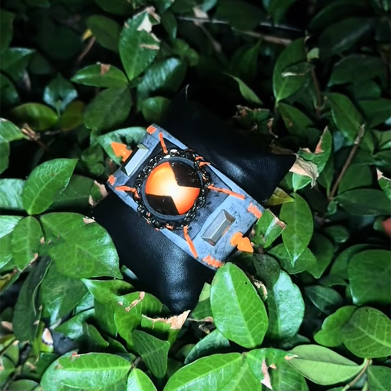 Heavy-duty spliced ​​wide leather bracelet