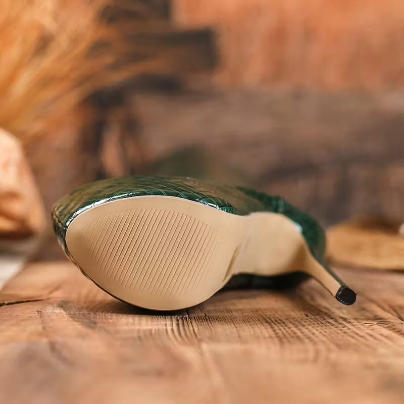 Comfortable Crocodile-Patterned Boots