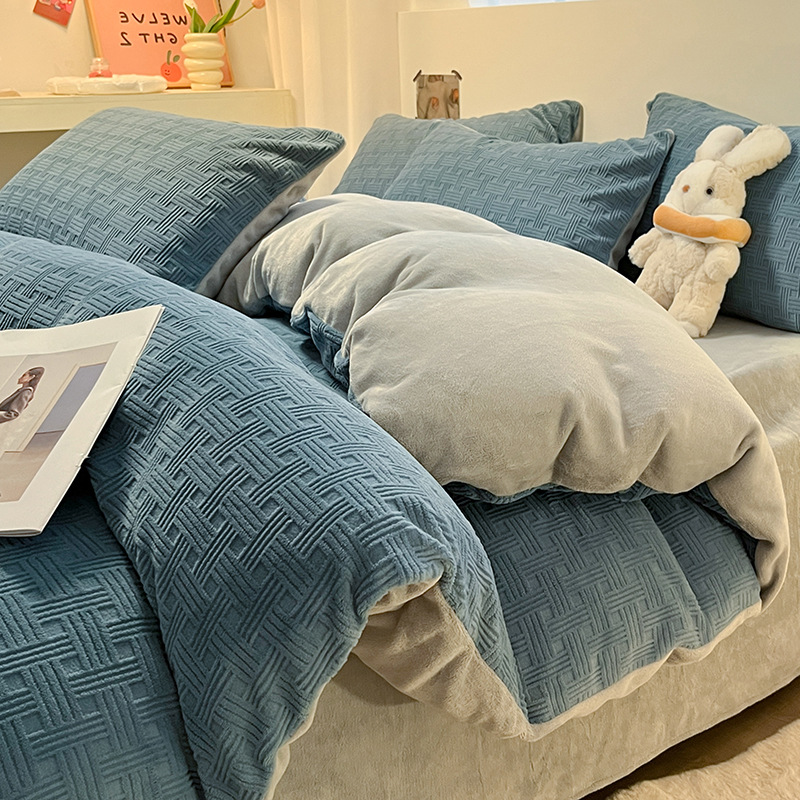 Milk velvet - Winter bedding set (4 pieces)