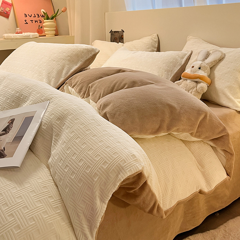 Milk velvet - Winter bedding set (4 pieces)