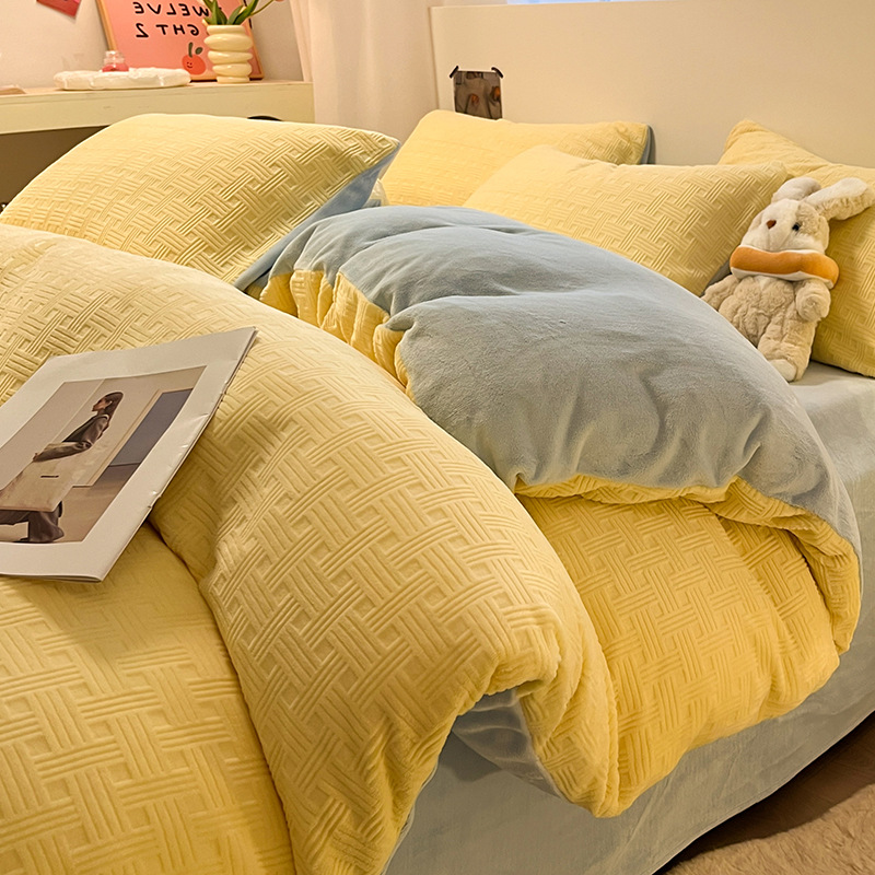 Milk velvet - Winter bedding set (4 pieces)