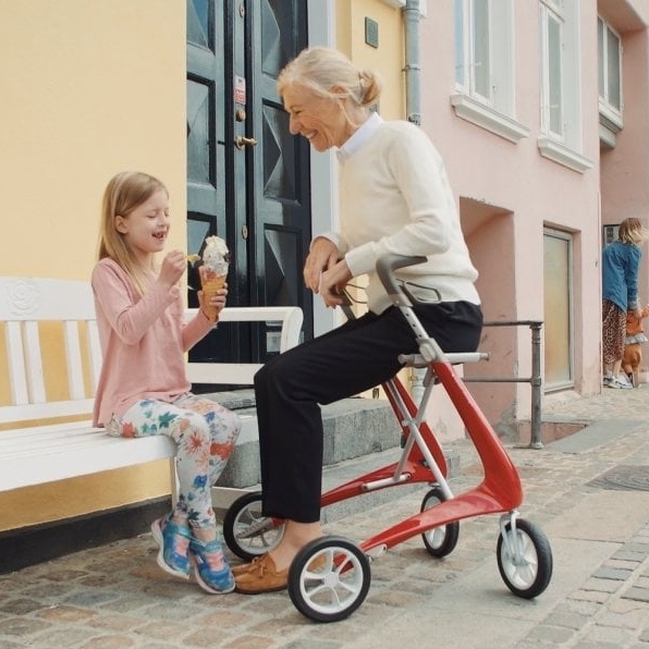 CLEARANCE SALE🎉 Carbon Ultralight Mobility Walker