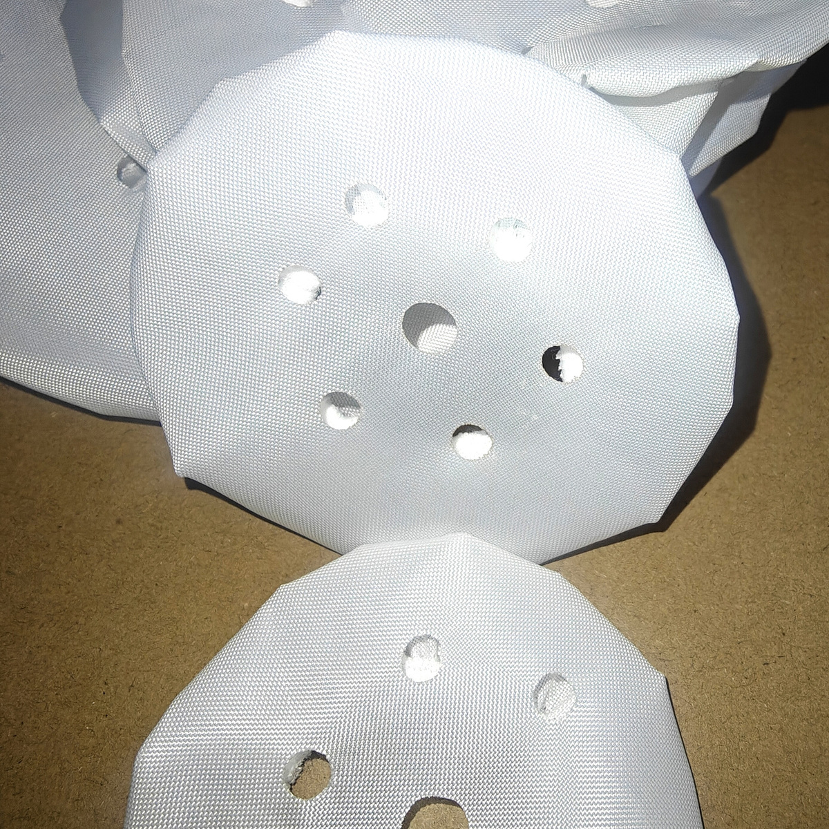 High-temperature non-marking vacuum cup fabric covers