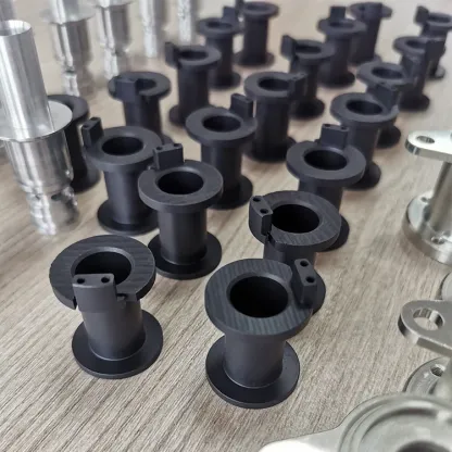 定制数控中心服务钢金属加工塑料零件ABS POM PEEK数控车铣加工铝合金数控零件