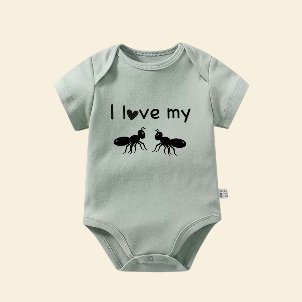 I Love My Aunt Baby Bodysuit， Personalized Newborn Gift 