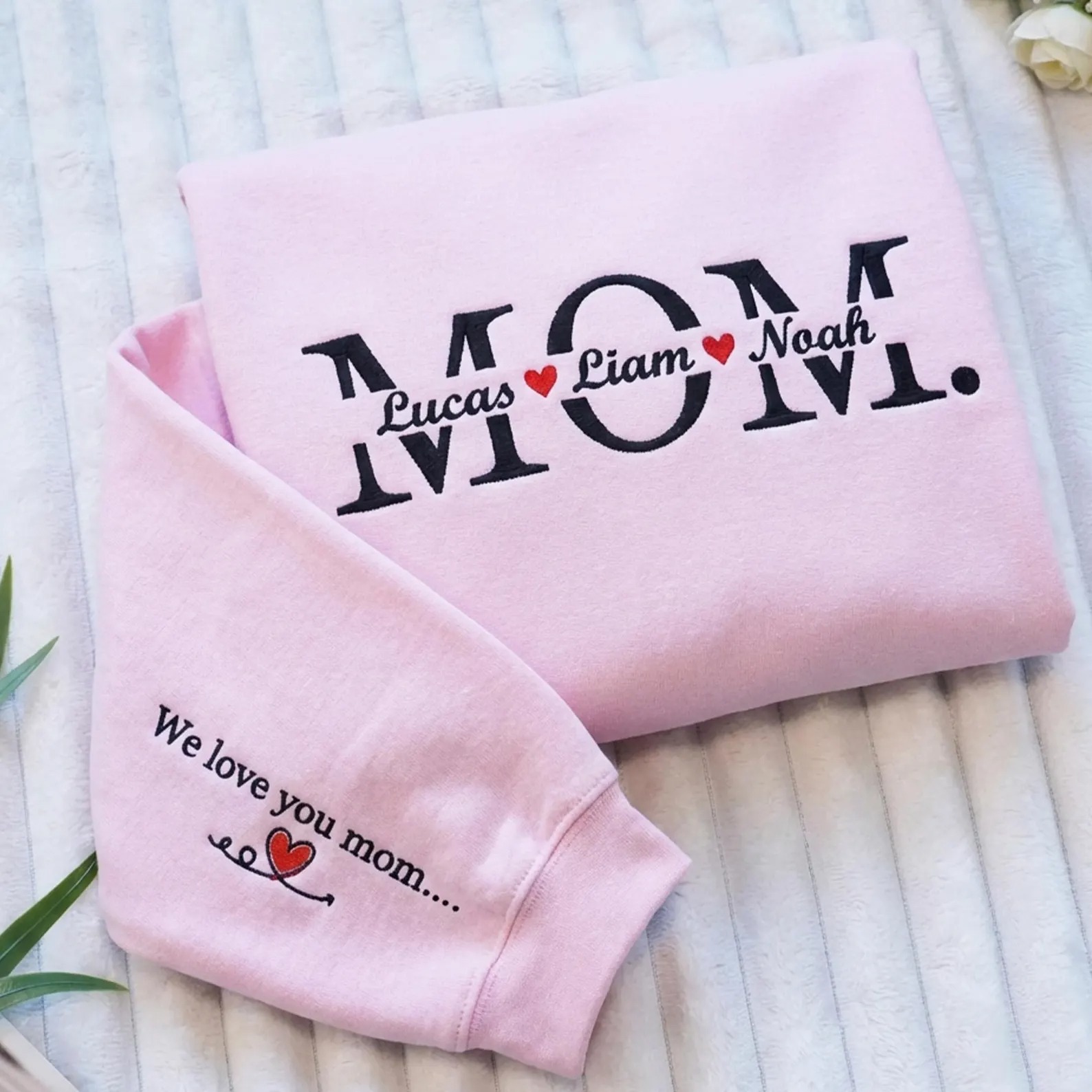 Personalized Mama Crewneck with Kids Names