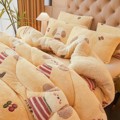 couette d'hiver en polaire laiteuse et en polaire corail