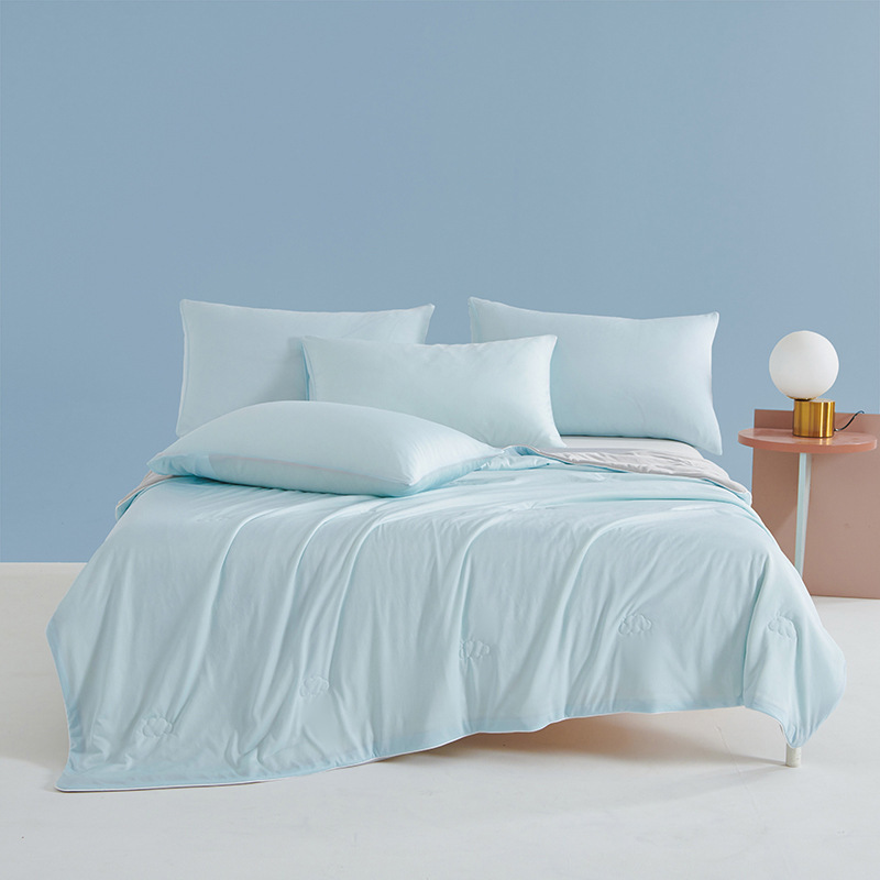 couette climatisée antibactérienne en soie glacée