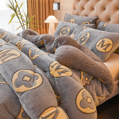 couette d'hiver en polaire laiteuse et en polaire corail