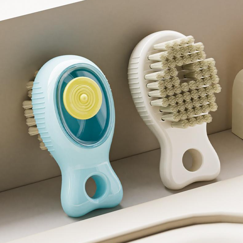 Stisknutím vypustíte tekutý čisticí kartáč