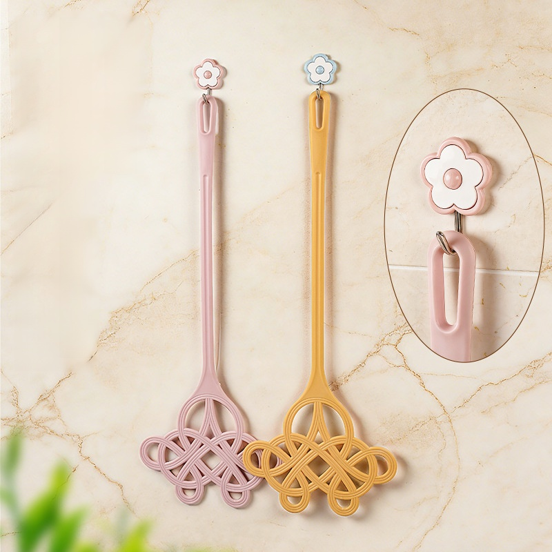 Imitace ratanového plácače na deky