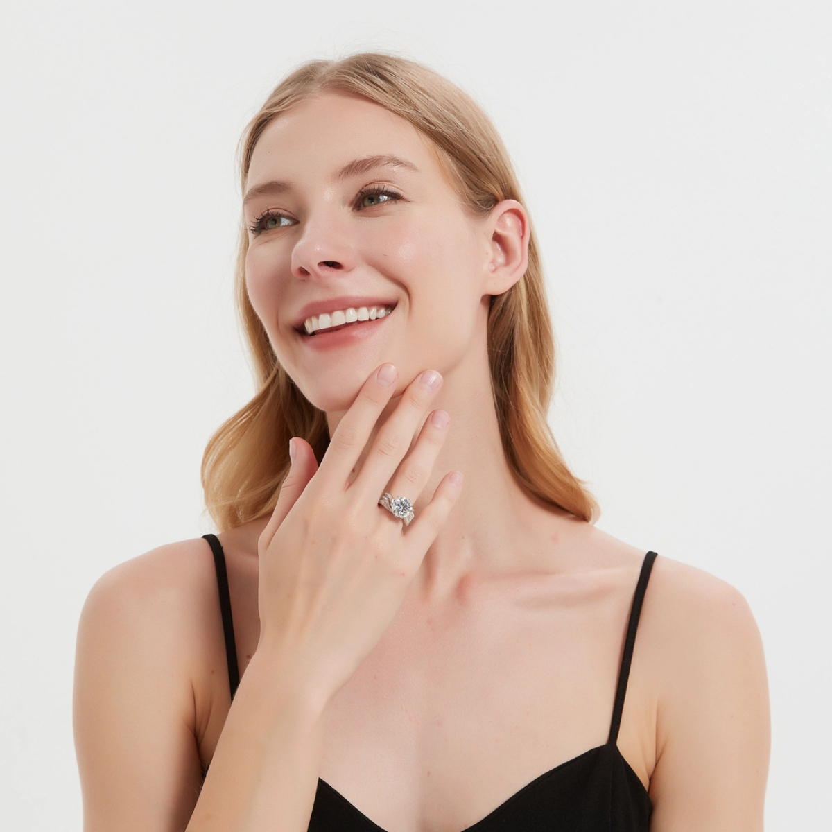 Bague de luxe en moissanite 🎉 Offre spéciale pour la Journée de la femme ! 🎉